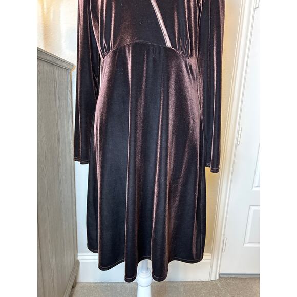 K.C. Spencer New York | Brown Velvet Fit and Flare Long Sleeve Dress | 12 - Picture 6 of 13
